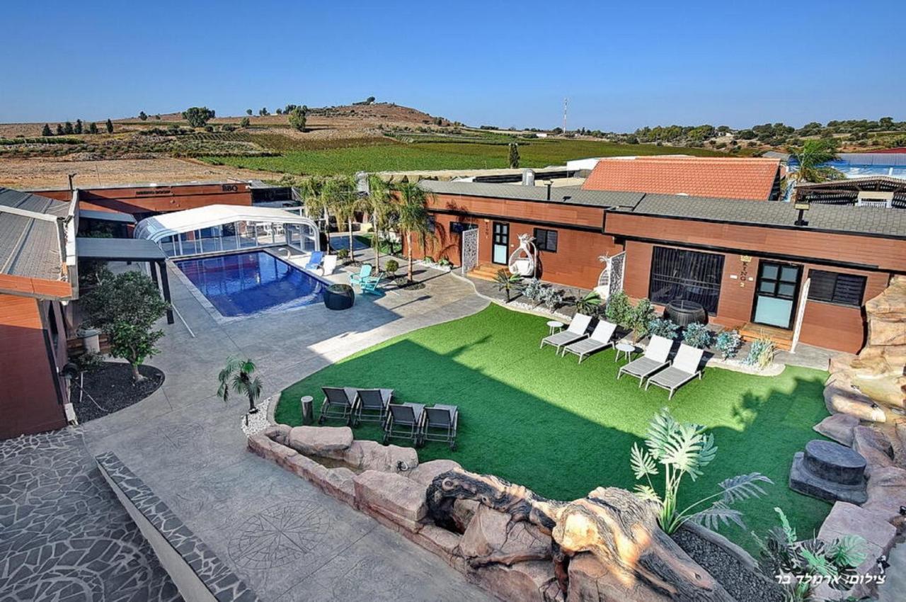 אוטופיה בצפון - מתחם אירוח מפואר Hotel Dalton Exterior photo